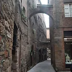 Da Clara Serrazzano